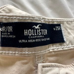 Hollister cream color carpenter pants. Size 1R or 25R.